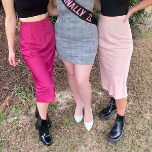 Forever 21 Light Pink Satin Midi Skirt Size Medium